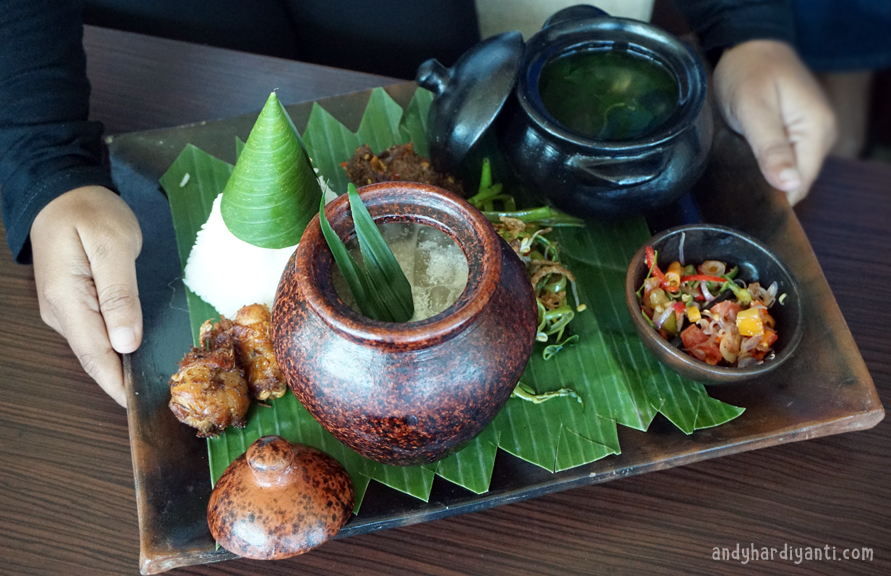 nasi pincuk merdeka