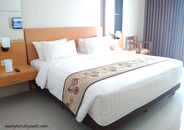 review-golden-palace-hotel-lombok-02.jpg